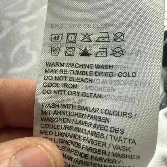 J Lindeberg Women’s Large Golf Polo Animal Print Blue And White Short Sleeve - Picture 10 of 12